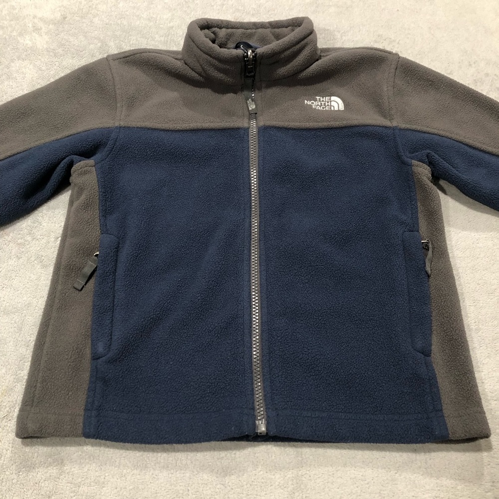 The north face fleece kids sweater size 6